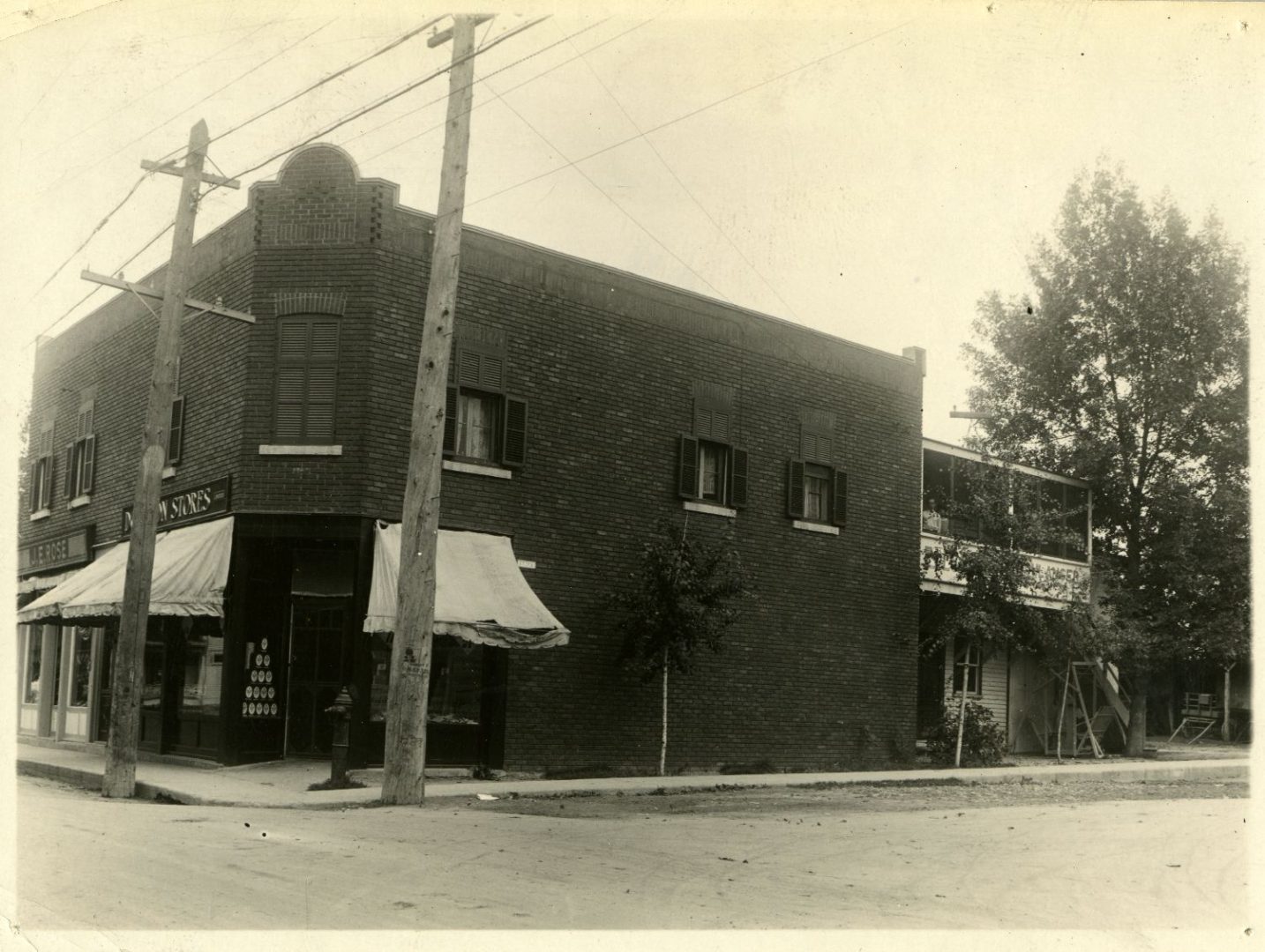 Magasin J. E. Lecavalier à Cartierville